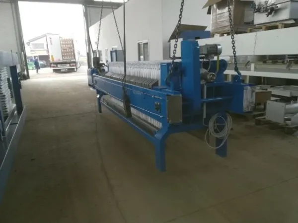 Verlicchi S.R.L. fornisce un filtro-pressa VR VA 800x800 in Romania