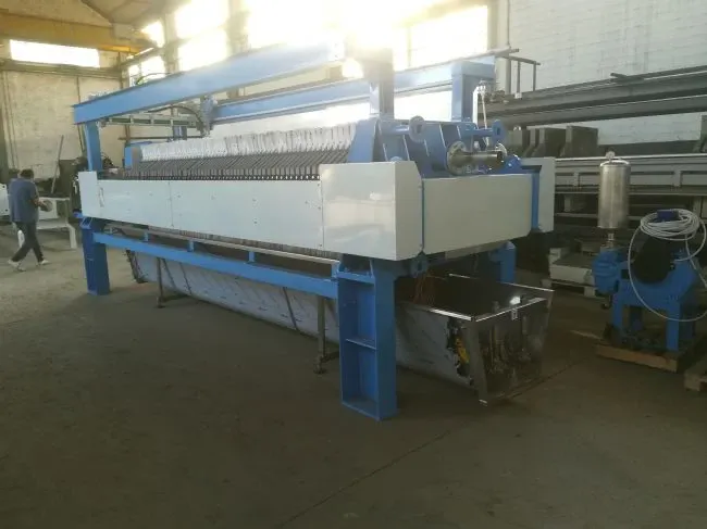 VERLICCHI SRL è orgogliosa di fornire a una grande industria greca del settore depurazione 1 filtro VR VA 1000x1000 con 600 piastre